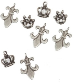 Signed Sealed Remembered charm fleur crown x8 ant. silver