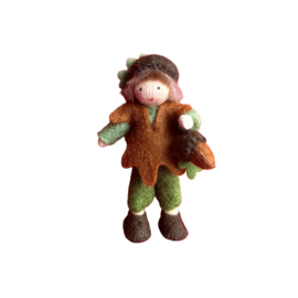 Jongen met de eikel Viltpopje *3