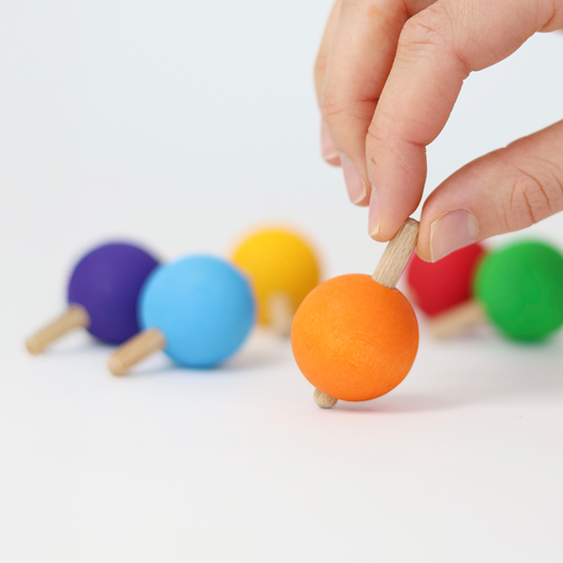 Grimms Regenboog tollen - set van 6