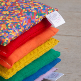 Sensorische pittenzakjes 7 stuks - Regenboog Confetti