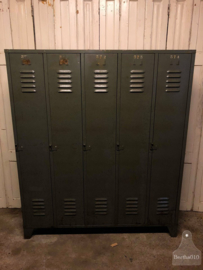 Oude geleefde locker 5 deurs (140893) verkocht