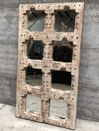 Rijkversierde spiegel (146120)