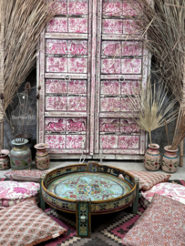 Prachtige Chakki tafel (147255)
