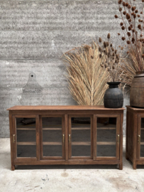 Set van 2 unieke jaren 30 vitrine winkelkasten 148092