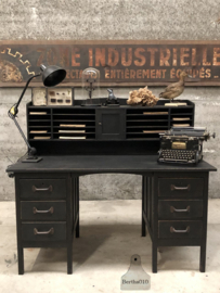 Antiek kantoorbureau (145149) verkocht