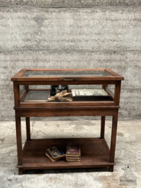Jaren 30, 40 museumkast vitrine 148114