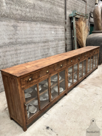 Antiek Engels winkel dressoir lengte 366 cm verkocht