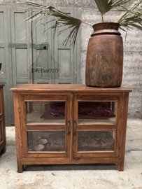 Uniek duo antieke winkel vitrines 148104