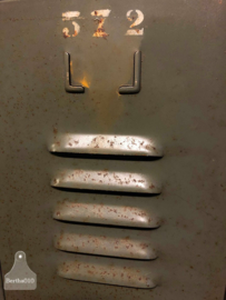 Oude geleefde locker 5 deurs (140893) verkocht