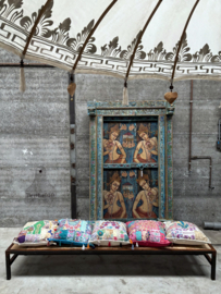 Unieke bank, dressoir oude vloerdelen licht hout en roest (147139)