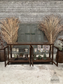 Unieke antieke museumtoonbank vitrinekast 148118 lengte 184 cm