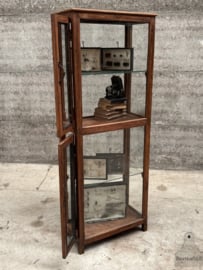 Oude winkel museum vitrinekast functionalistisch design 148123