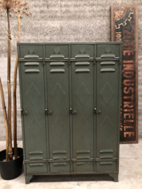Franse locker 4-deurs (144853) verkocht