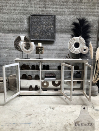Mooi dressoir wit patina ( 145525)