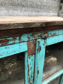 Oude geleefde turquoise vitrinekast (146091) verkocht