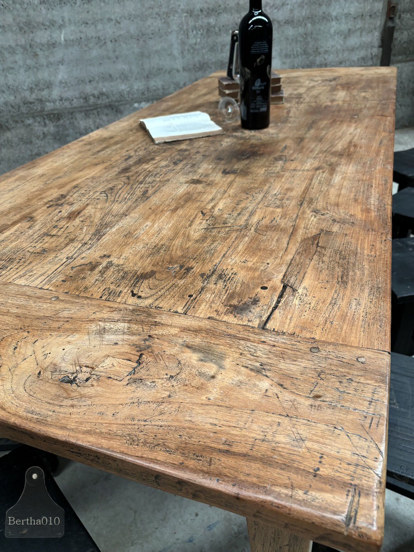 Antieke Franse eettafel robuuste in oud eiken 147615