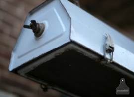 Oude fabriekslamp (130616)..verkocht