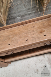 Authentieke Houten Werkbank uit Frans Atelier 147375 lengte 239 cm
