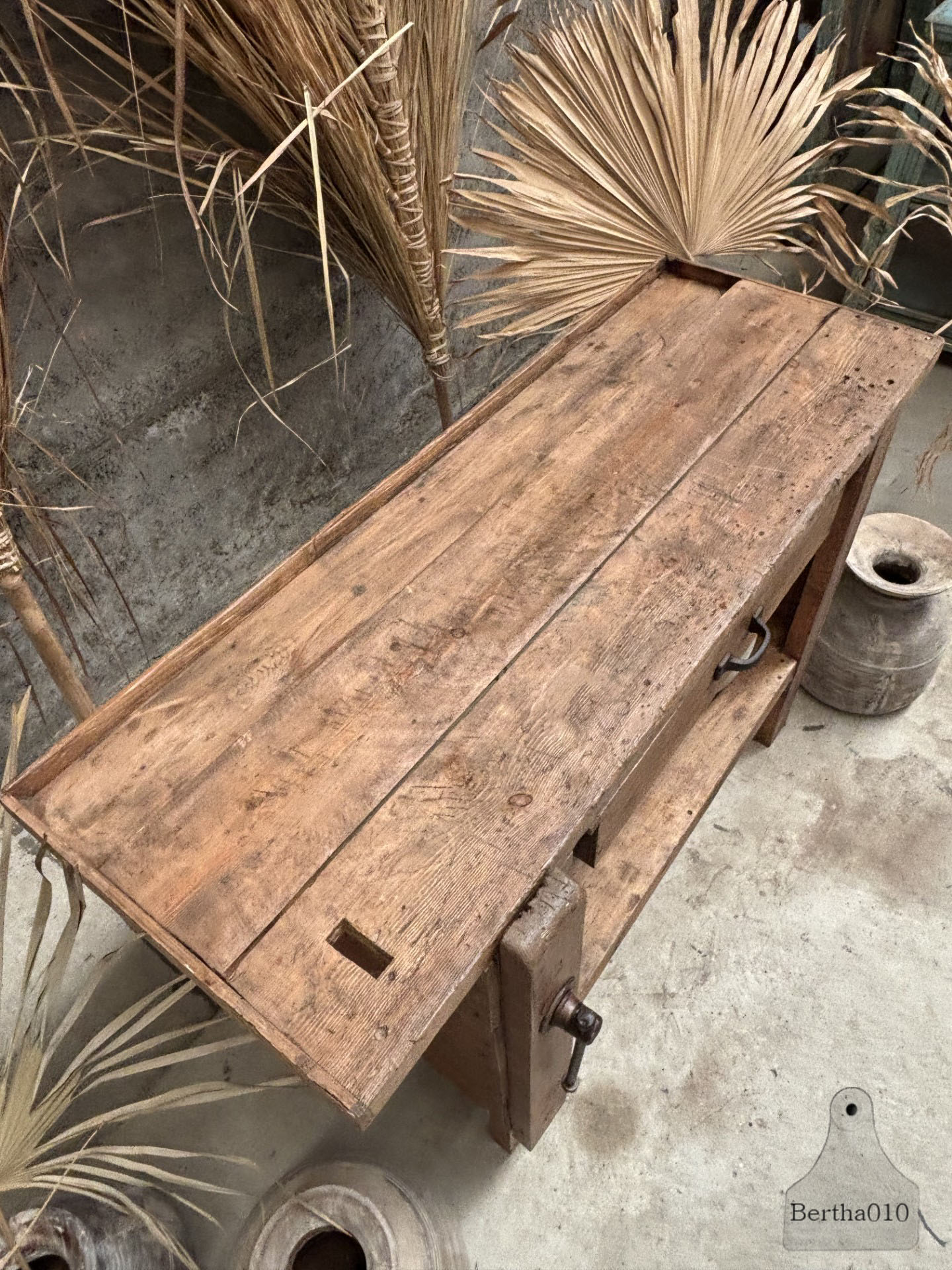 Antieke kleinere werkbank 147561 lengte 134 cm verkocht