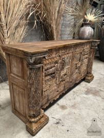 Handgesneden Indiaase console functioneel kunstwerk met karakter 147771 verkocht
