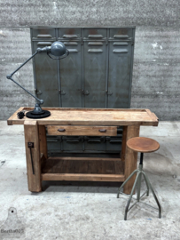 Oude korte, ondiepe werkbank, lengte 150 cm (147116) verkocht