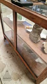 Antieke Engelse vitrine, geheel van glas  (147203) verkocht
