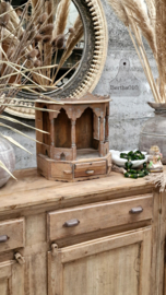 Oude houten altaar tempel 147286 verkocht
