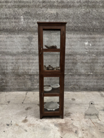 Engelse vitrinekast uit de jaren ’20 rondom glas karaktervol 147868