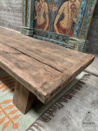 Groot antieke dressoir/salontafel (147129) verkocht