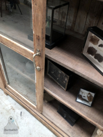 Oude vitrinekast dressoir (146132) lengte 193 cm verkocht