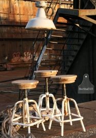 Geleefde industriele hanglamp (130392)..verkocht