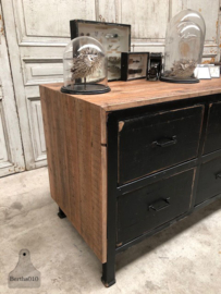 Industrieel dressoir keukeneiland (144139) verkocht