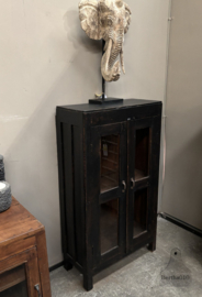 Smalle houten vitrinekast uit de jaren 1920  30 147782
