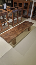 Oude robuuste salontafel (147330) verkocht