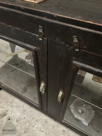 Prachtige gepatineerde jaren 20 winkelkast 4 zijdes glas 147745 verkocht