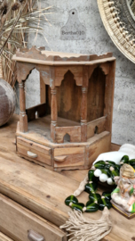 Oude houten altaar tempel 147286 verkocht