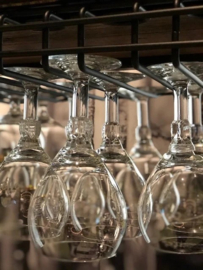 Een exclusieve bar, volledig op maat!