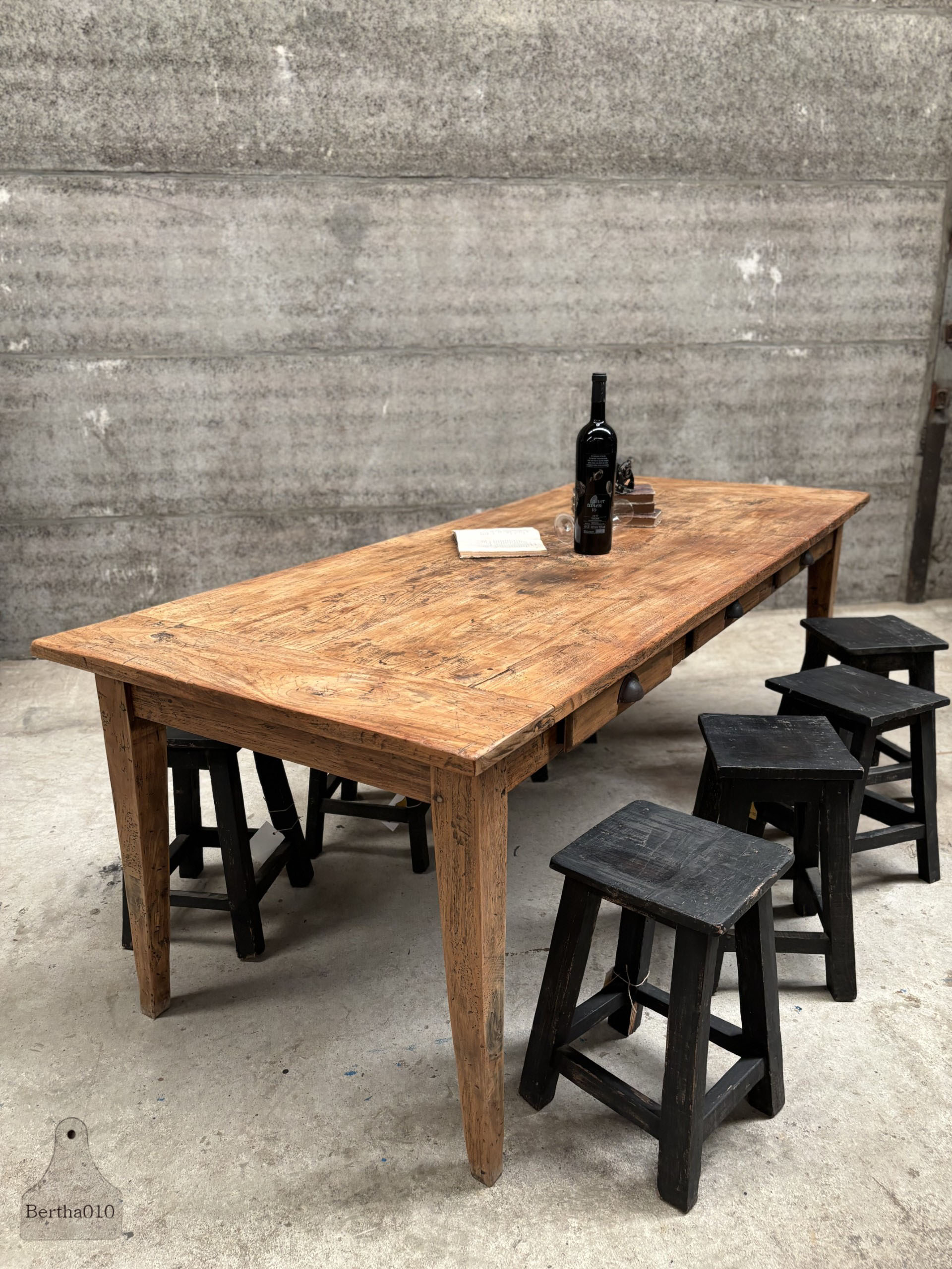 Antieke Franse eettafel robuuste in oud eiken 147615 220 cm lengte