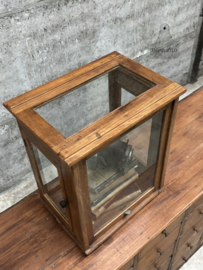 Uniek antiek laboratoriumkastje met origineel etiket uit 1917 147776 verkocht