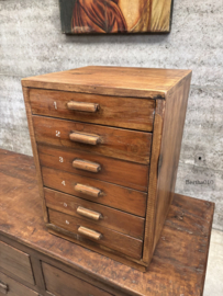 Antiek atelier ladekastje 147833 verkocht