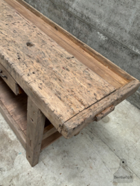 Authentieke Belgische timmermanswerkbank uit school 75 jaar oud 147954 lengte 172 cm