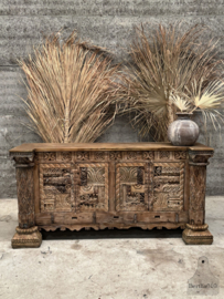 Handgesneden Indiaase console functioneel kunstwerk met karakter 147771 verkocht