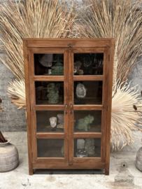 Vitrinekast in functionele elegantie 147705