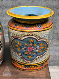 Oude houten melkpot uit India 147885z 33 cm hoog