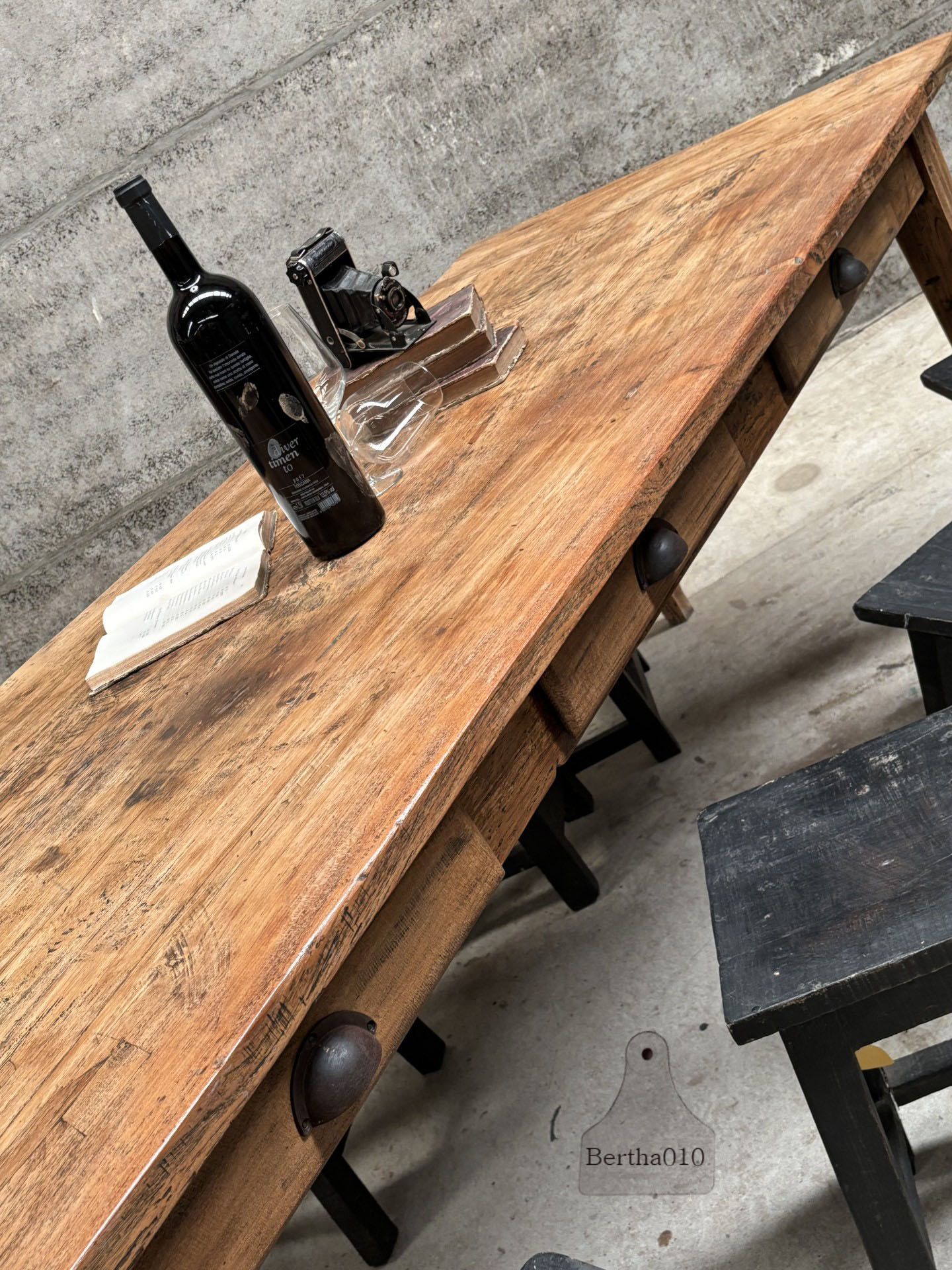 Antieke Franse eettafel robuuste in oud eiken 147615