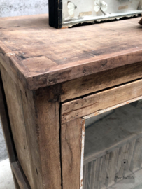 Oude vitrinekast dressoir (146132) lengte 193 cm verkocht