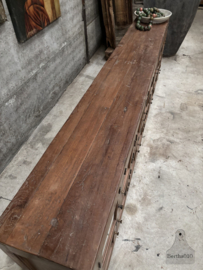 Historisch 297 cm lang houten dressoir uit ca 1910 functioneel vakmanschap 147842