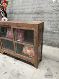 Antiek Engels dressoir met gebobbeld glas (146586) verkocht