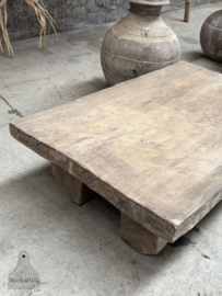 Antieke kleine Naga tafel 147436 Naga table bleach Nagatafel