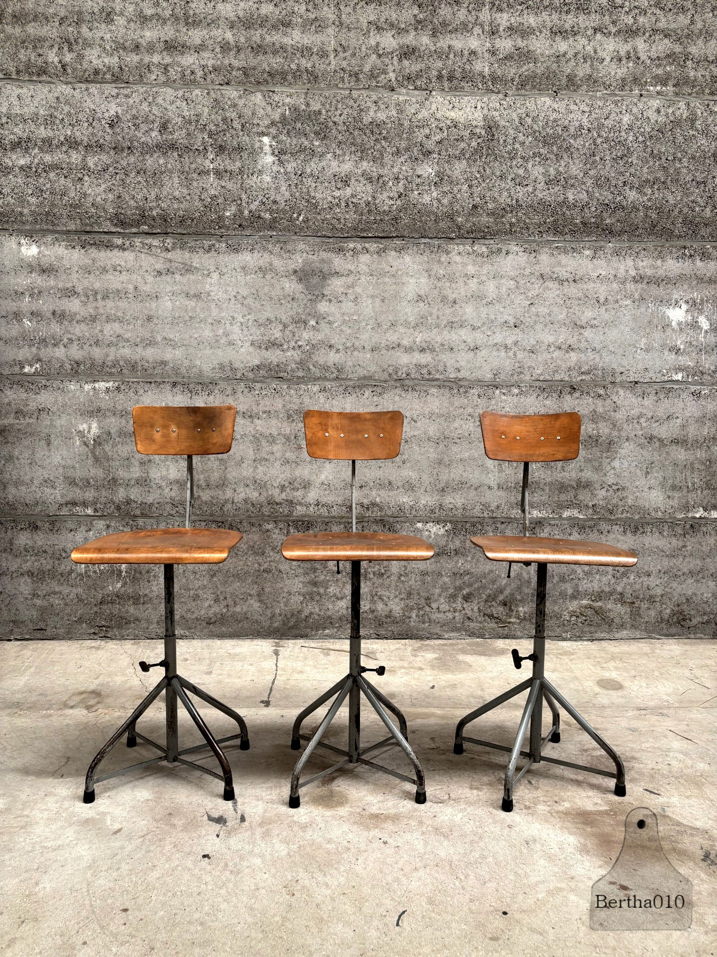 Set van 3 vintage Bozo bureaustoelen deel 1 147562